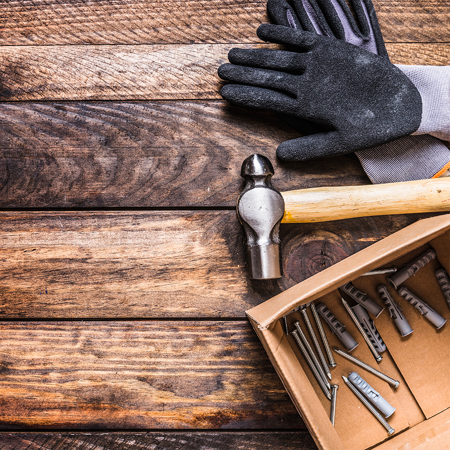 gloves-and-hammer